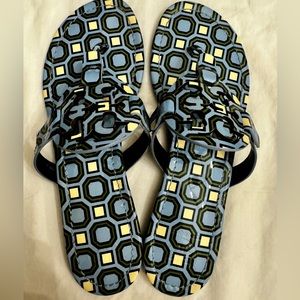 Tory Burch Sz 8 geometric blue geometric Miller thong sandals
